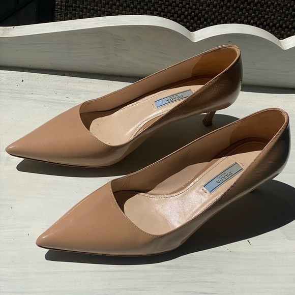 Authentic PRADA nude beige mid heel patent pointed toe heels with COA - Picture 1 of 13